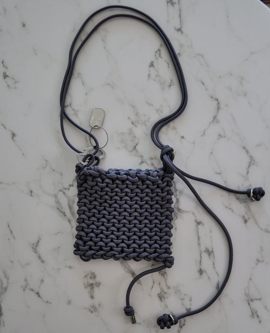 SLING BAG GRAPHITE